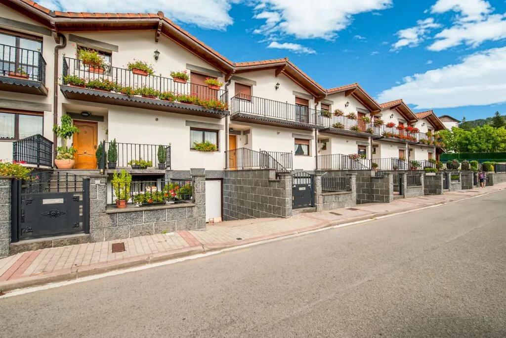 Villa Magnifica Casa Con Jardin, Bbq E Hidromasaje à Leitza  Extérieur photo